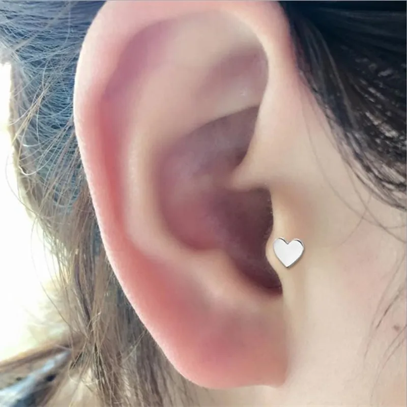 

2Pcs/Set Fashion Piercing Tragus Earrings Cartilage Helix Heart Shape Ear Studs Hot Alloy Piercing Jewelry for Women