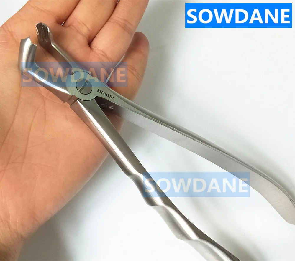 Щипцы для зубов мудрости. Щипцы изогнутые по плоскости для удаления зубов. Стоматологическая пила для зубов. Шипик на щипцах для удаления моляров