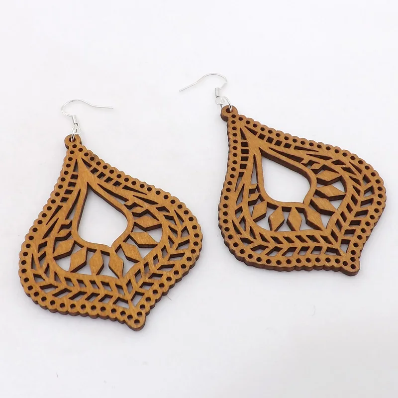 Qiaohe 1 Pair Good Quality Wood Earrings Organic brown Hollow African Woman Wooden Brincos Pendant 5x6.8cm/2x2.7'' E58 5 E58-2