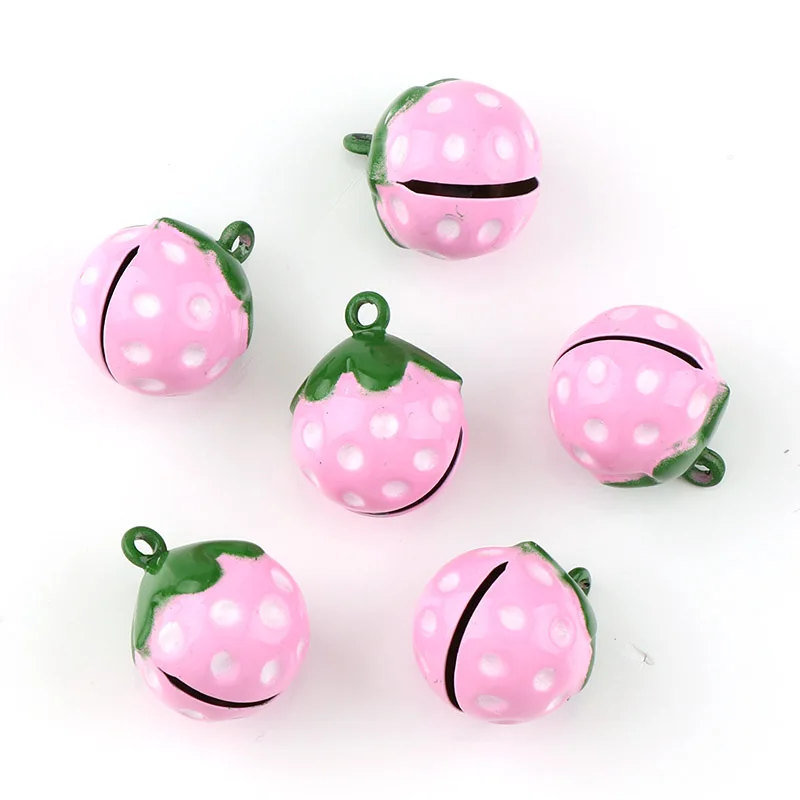 Милый мини розовый Колокольчик в форме клубники 21 мм 2 шт медные колокольчики для шарма ожерелье с колокольчиками подходит для фестиваля/вечерние/ожерелье для домашних животных - Цвет: Pink