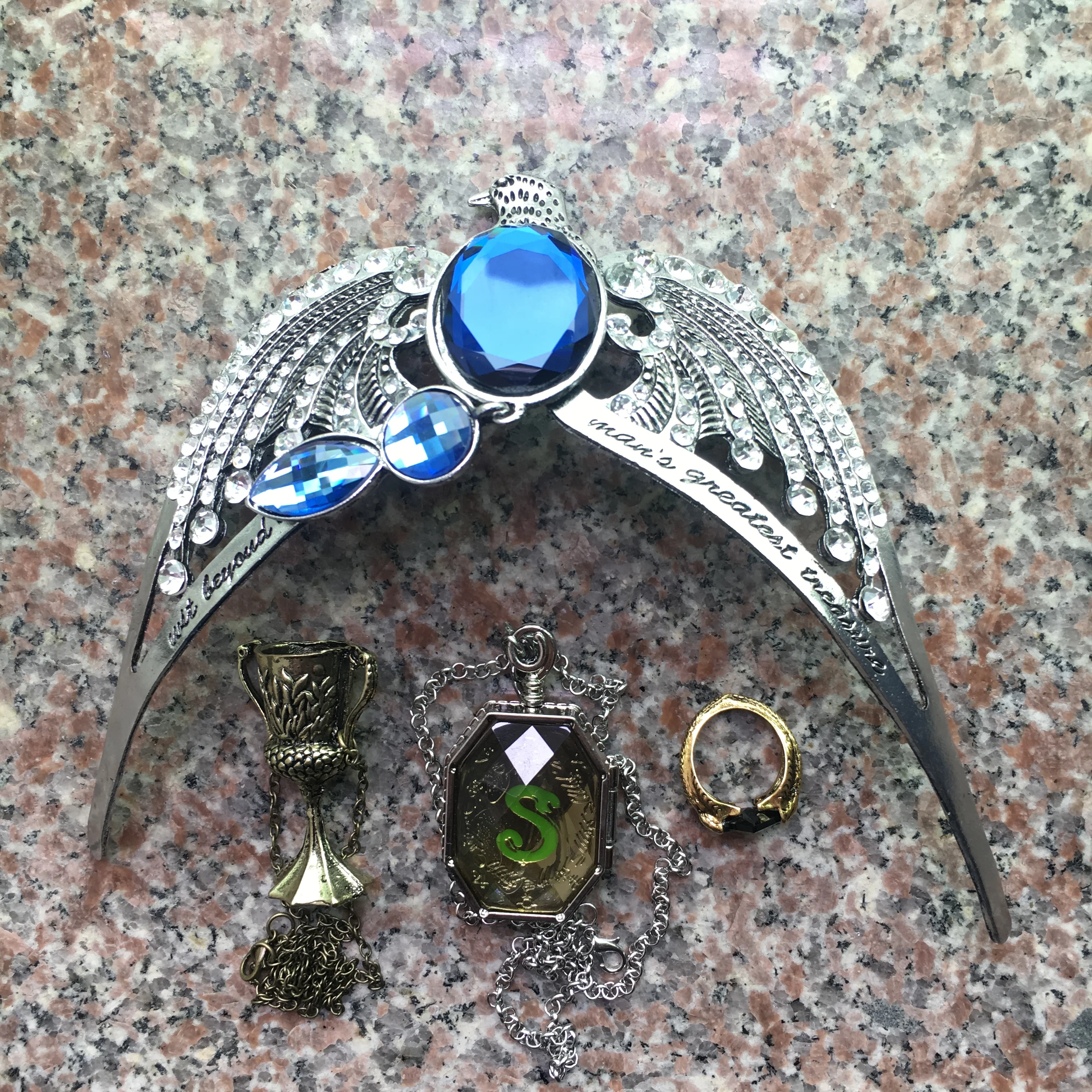 Волдеморт Horcrux набор из 4 предметов большое кольцо Marvolo Salazar Slytherin медальон