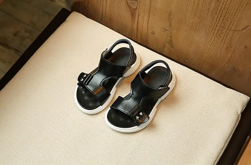 Новая летняя детская обувь мальчик сандалии дети девушки пляжная обувь в Корейском стиле дышащая туфли на мягкой подошве