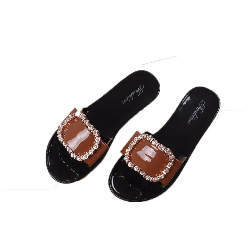 

Women's Summer Fashion Outdoor Slippers Flat-heeled Beach Shoes in 2019 tong femme