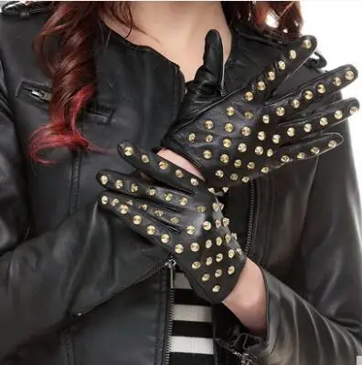 Женские модные перчатки из натуральной кожи с заклепками, короткие черные перчатки из овчины, Женские варежки - Цвет: Gold rivets