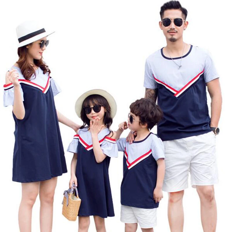 

Summer Father Son T Shirts New 2019 Family Look Mother And Daughter Off shoulder Dresses Family Matching Outfits Family Clothes