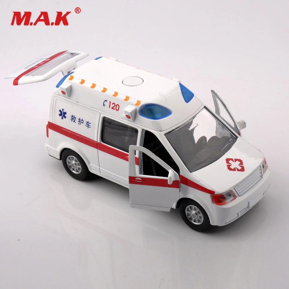 Kids Toys 1/32 Scale Diecast Alloy Model Car White Ambulance Medical