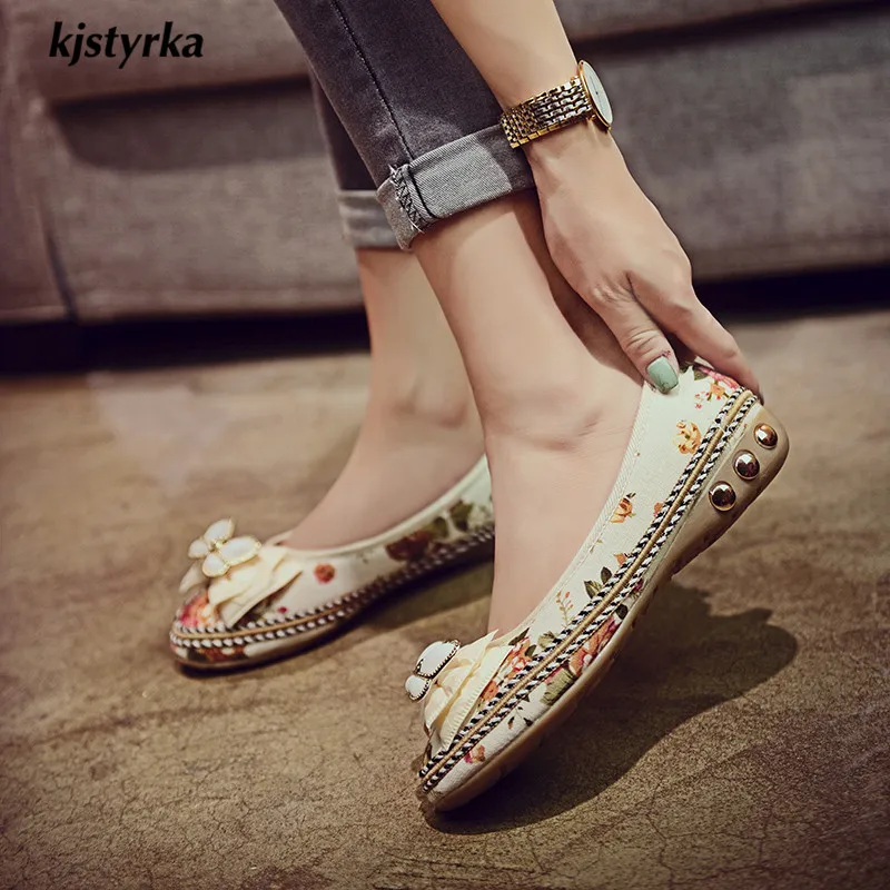 Plush Kjstyrka Appartements Floral Femmes rice Brodé Automne Confortable Mujer Chaussures noeud Printemps Classique Zapatos Mode Brillant Papillon White 2018 rIarwq6