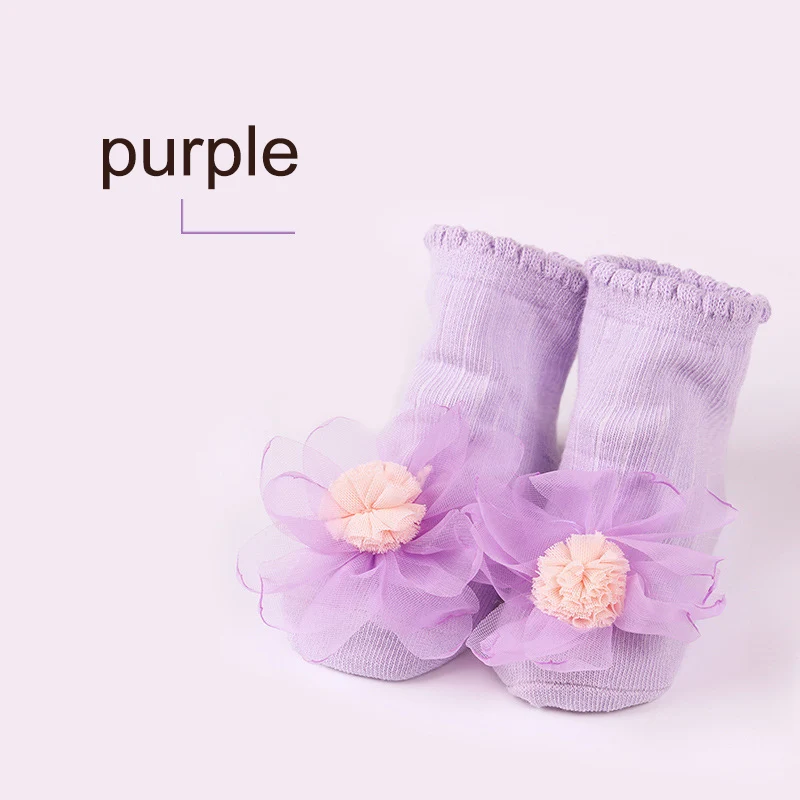 Носки для новорожденных, резиновый противоскользящий носок-тапочки с цветами, модные носки для маленьких девочек на осень и весну, подарки, милые, от 0 до 36 месяцев - Цвет: Фиолетовый