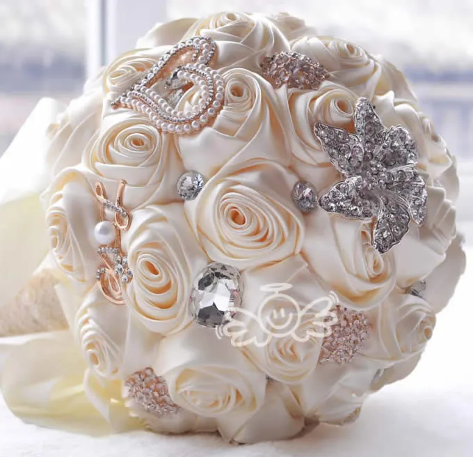 

Hot sale 2016 in stock Stunning Wedding flowers White Bridesmaid Bridal Bouquets artificial Rose Wedding Bouquet Buque De Noiva