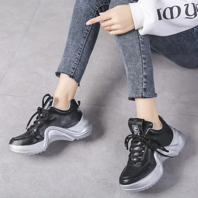 

NEW Breathable Air Mesh Women Casual Shoes Spring Women Sneakers Shoes Fashion Lace Up Flat Outdoor Shoes Ladies tenis feminino