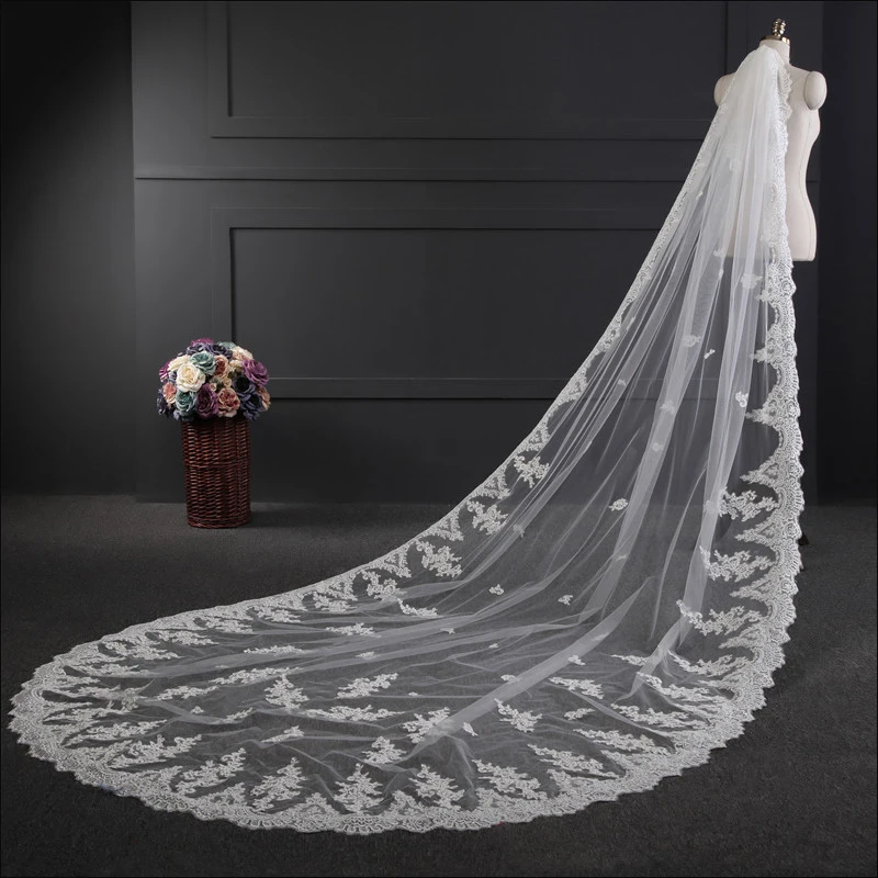 

2024 New Arrival Lace Bride Veils Velos De Novia 3.5 Meters Appliqued Long Wedding Veils White Ivory Bridal Veils with Comb