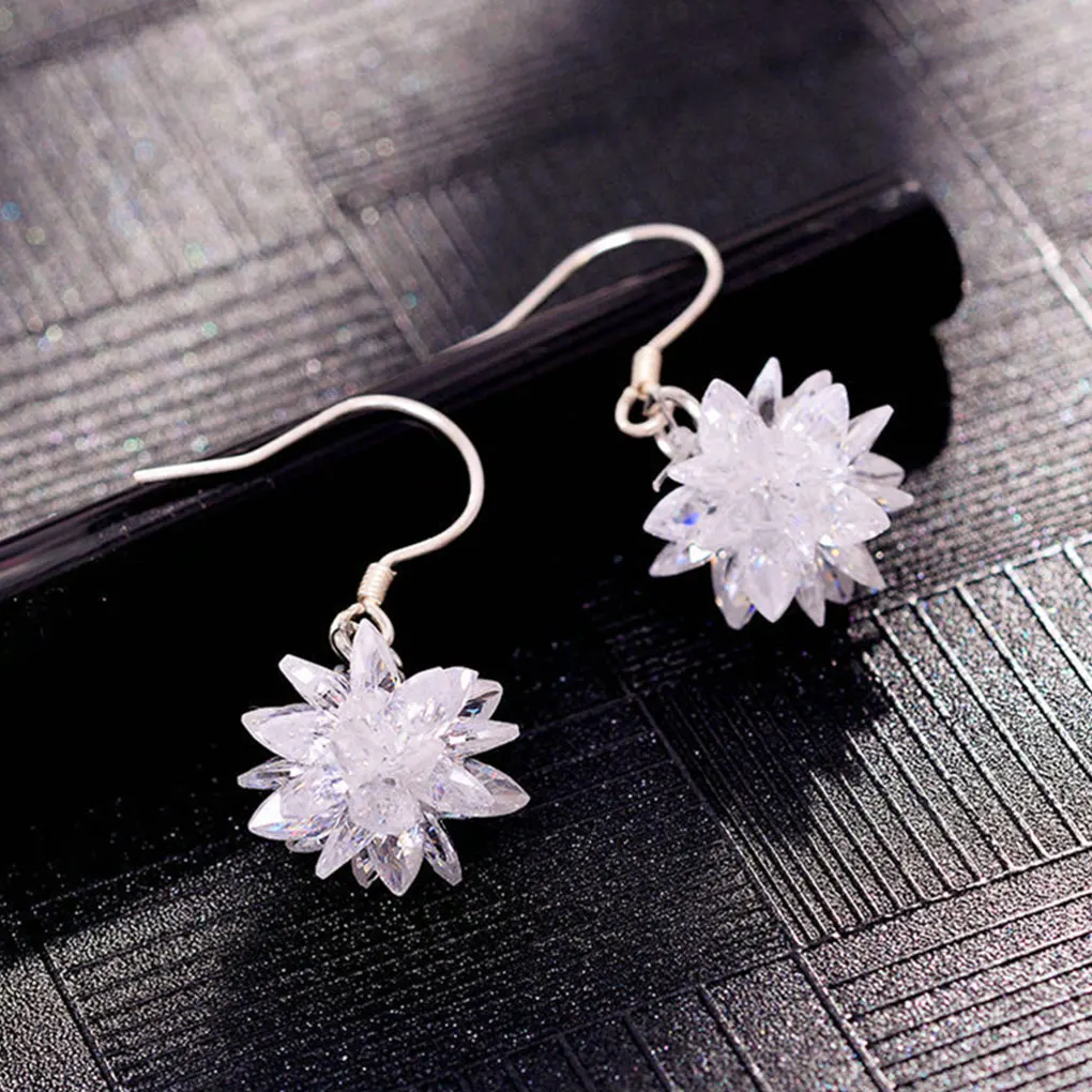 

New arrival Pearl Crystal Flower Drop Pendant Asymmetry Earrings Alloy Plated Pierce Dangling Eardrop Jewelry
