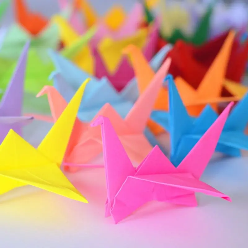 

200Sheets 50Colors Origami Paper 50 Vivid Colors Double-Sided Premium Quality 6-Inch by 6-Inch for Arts and Crafts Projects Same