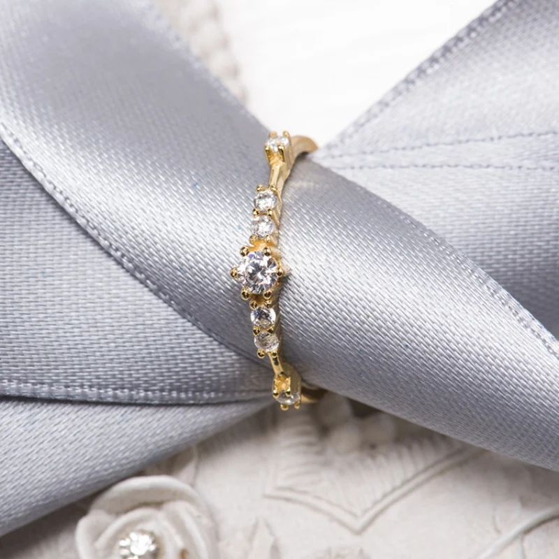 

Fashion Ring Round Cubic 7 CZ Rings Fashion Jewelry Female Engagement Wedding Bands Ring For Women Crystal Silver Color H8