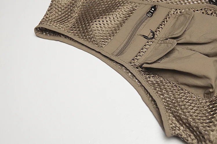 2138641781_2052480870