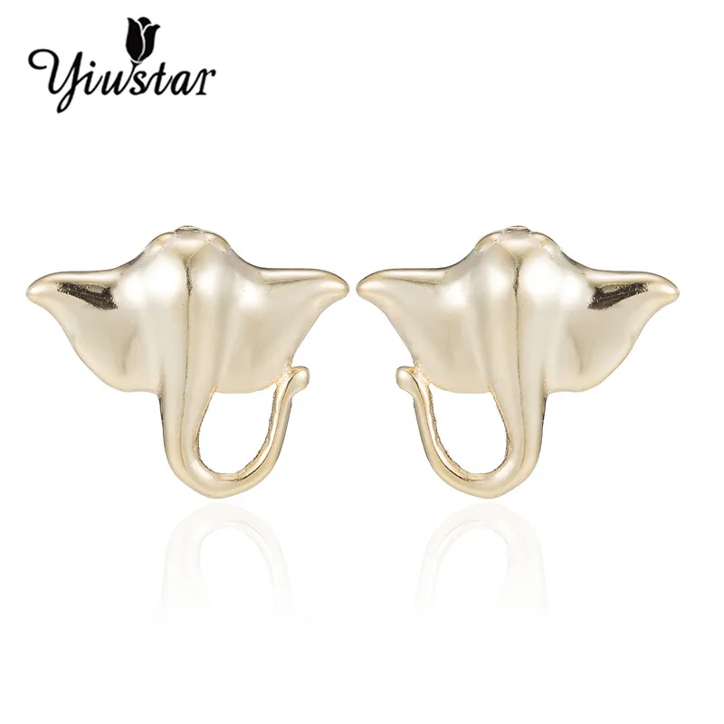 fish Earrings, stingray stud, manta ray earrings, ocean sting ray jewelry