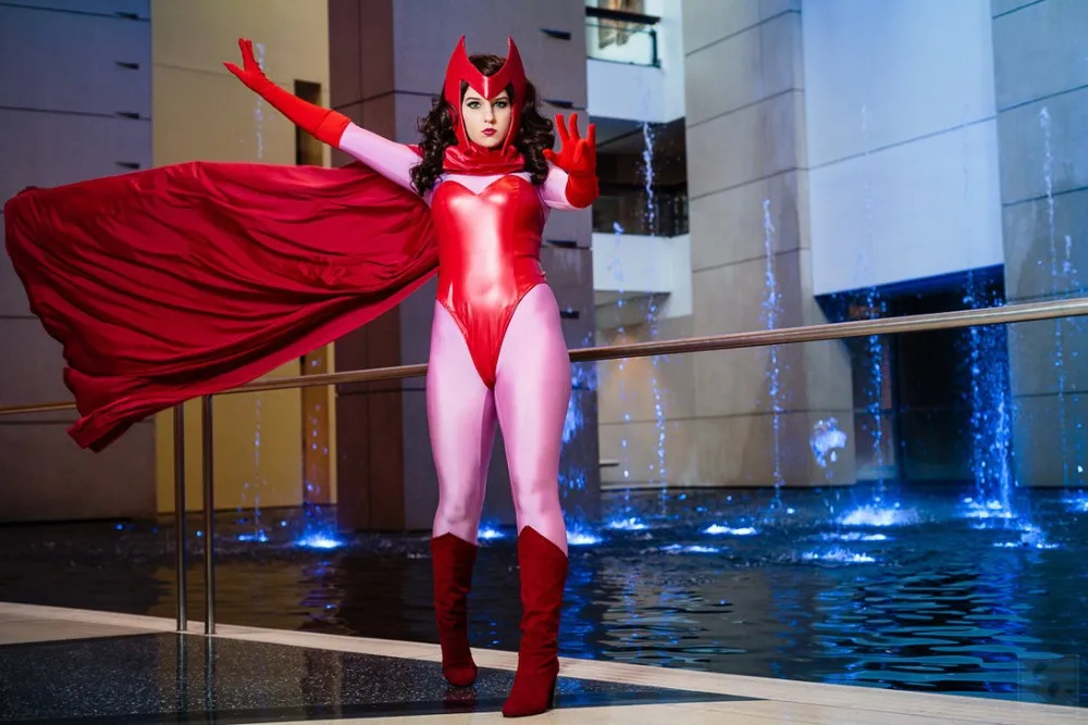 20140426_0960_c2e2_scarlet_witch_m1_by_kocosplay-d7iloin