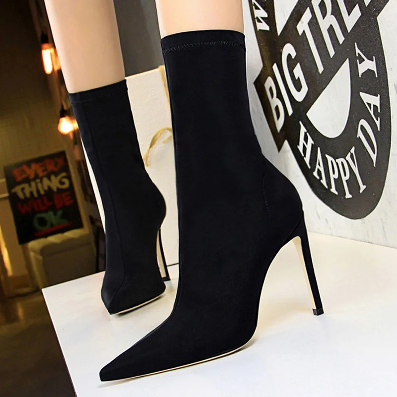 

LAKESHI 2019 New Spring Ankle Boots Women Shoes Pointed Yarn Stretch Socks Boots Women High Heels Shoes Ladies Boots Stilettos