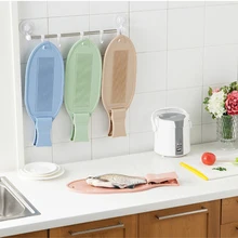 Kreative Küche Anti Skid Fisch Befestigung Schneidebrett rutschfeste Kunststoff Obst Gemüse Schneidebrett Blöcke Fix Platte Werkzeug mit Clip