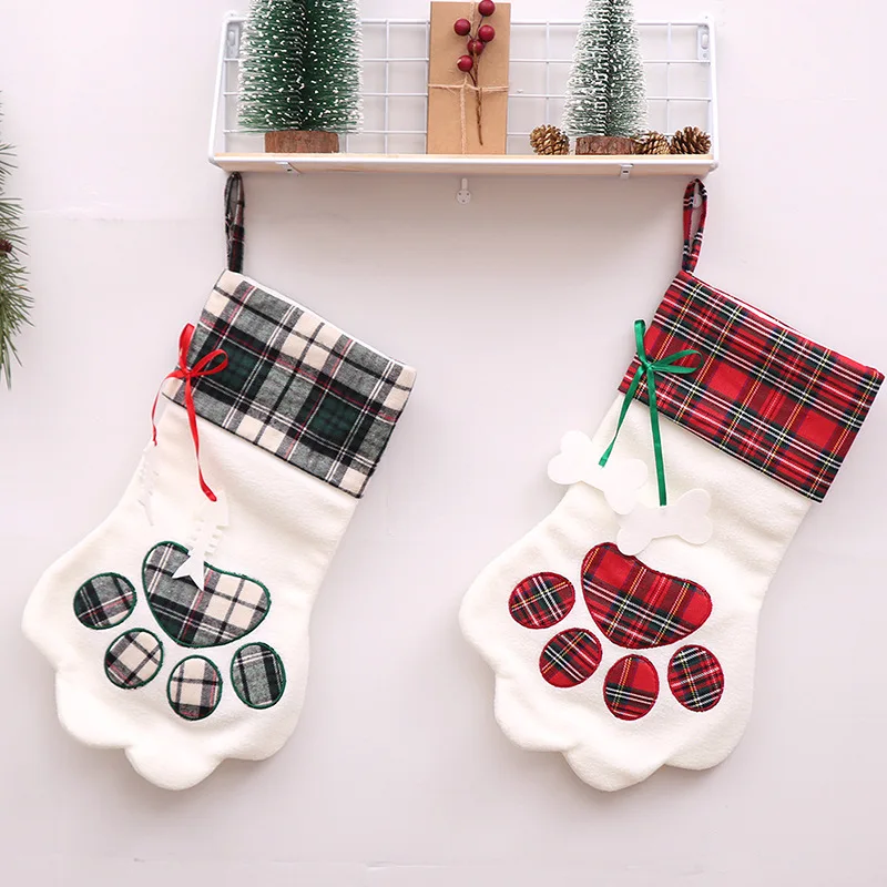 

50pcs/lot free shipping Monogrammed Dog paw and Cat paw design pets plaid Christmas stocking new style gift bag candy bags