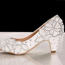 Handarbeit Aus Echtem Leder Hochzeit Brautschuhe Spiel für Weiße Blume Mittlere Ferse Schuhe Brautjungfer Schuhe