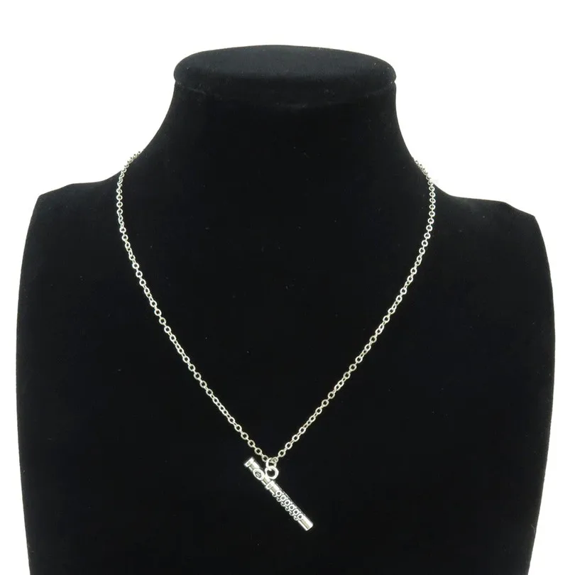 

R972 4-1 Silver Alloy Musical Instrument Flute Pendant Girl Chain Collar Necklace 18"