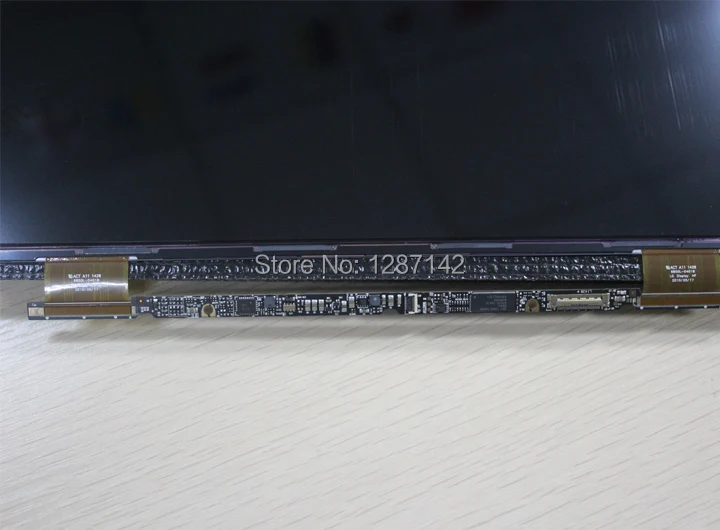 a1369 lcd-01