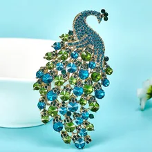 Brillante Muy Bien Del Pavo Real Broches Cristalinas De Las Mujeres Colar Feminino Violetta Estrellas Broche Púrpura Mejores accesorios de Cuello Hijab Broche