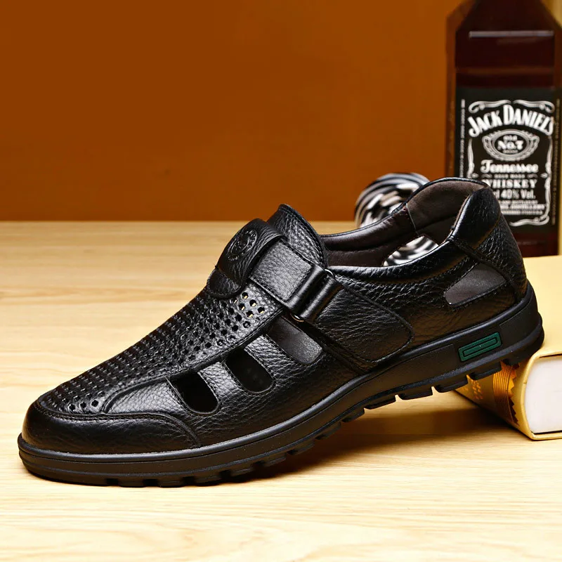 Yeeloca/летние мужские кожаные сандалии в деловом стиле; дышащие Нескользящие ажурные сандалии с мягкой подошвой; Повседневная обувь для среднего возраста