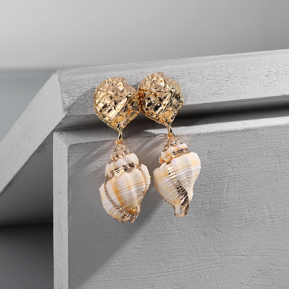 

2019 Summer Trendy Women Girl's Natural Seashell Drop Earrings Gold Metal Conch Pendant Earrings Bohemia Party Wedding Jewelry