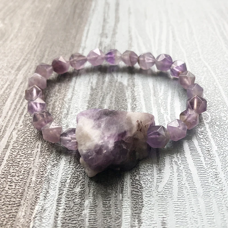 

New Arrivals 8mm Facted Amethysts Mala Bracelet Healing Stone Raw Amethysts Charm Bracelet Womens Spiritual Boho Jewelry Gift