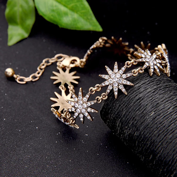 3792106439_1128138252