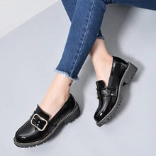 Teahoo/ г. весенние женские туфли-оксфорды из лакированной кожи на плоской подошве женские лоферы без застежки, туфли с металлической пряжкой, большие размеры 42