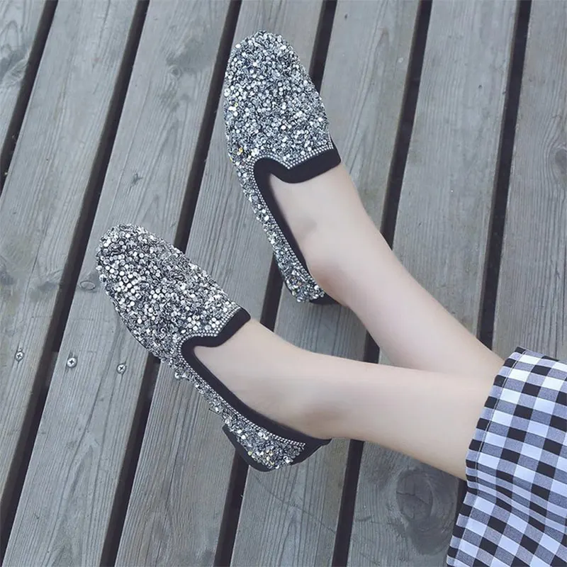 

2019 Fashion Sequined Slip-on Loafers Bling Bling Woman Flats Spring Autumn Comfortable Flat Moccasins Ladies Shallow Shoes