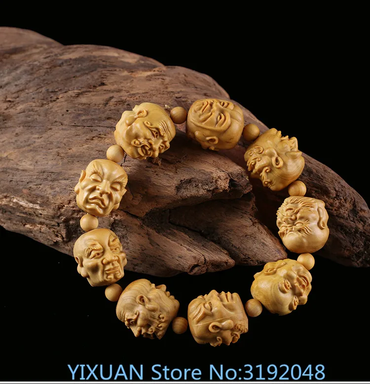 

Boxwood carvings craft men hand on hand pieces with accessories eighteen arhat beads.