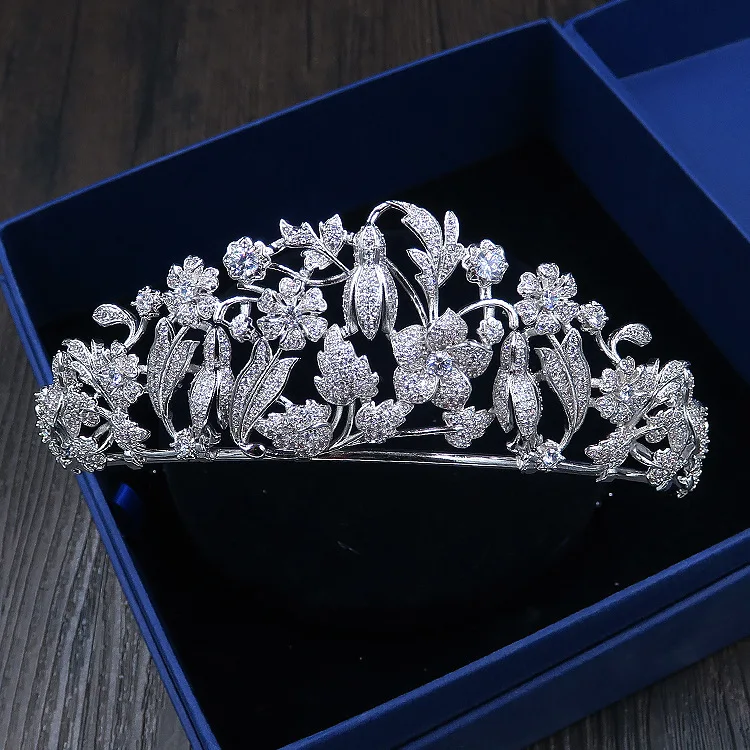 

2017 New Wedding Crown Headband Tiaras Leaf Shape Silver Crowns king Wedding Hair Accessories for Women Party Fashion Jewelry