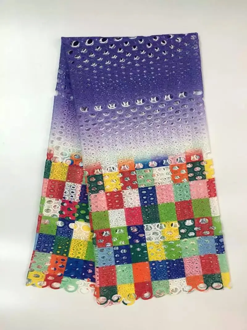D (5)
