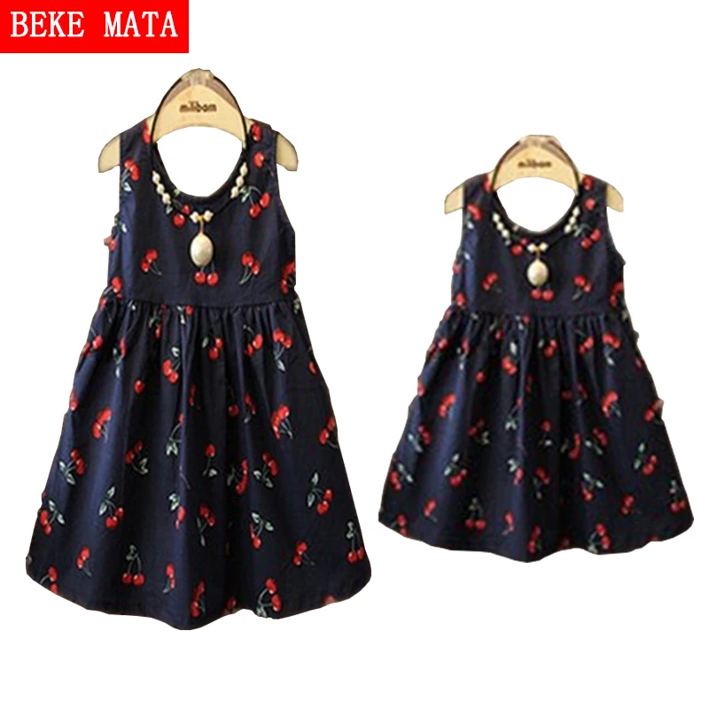 Image of mother daughter matching summer dresses