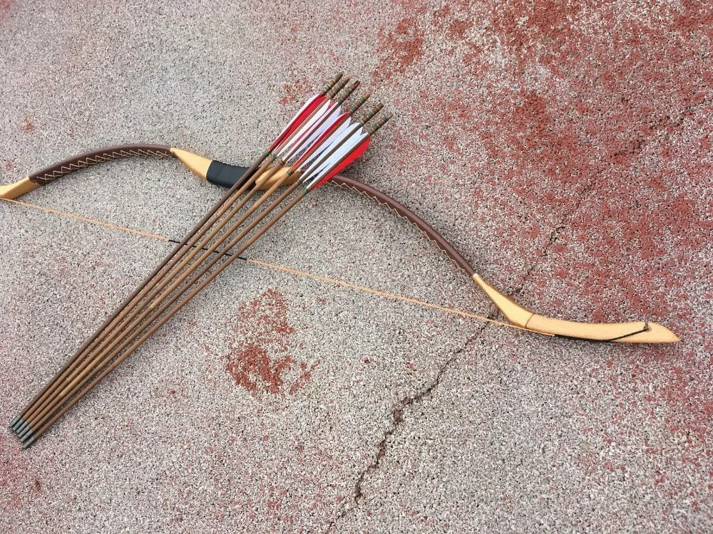 Archery Recurve Bow Traditional Wooden Longbow for Outdoor Hunting