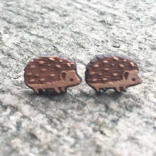 Серьги-гвоздики с лазерной гравировкой в виде ежа и свиньи, деревянные серьги ручной работы, 10 пар