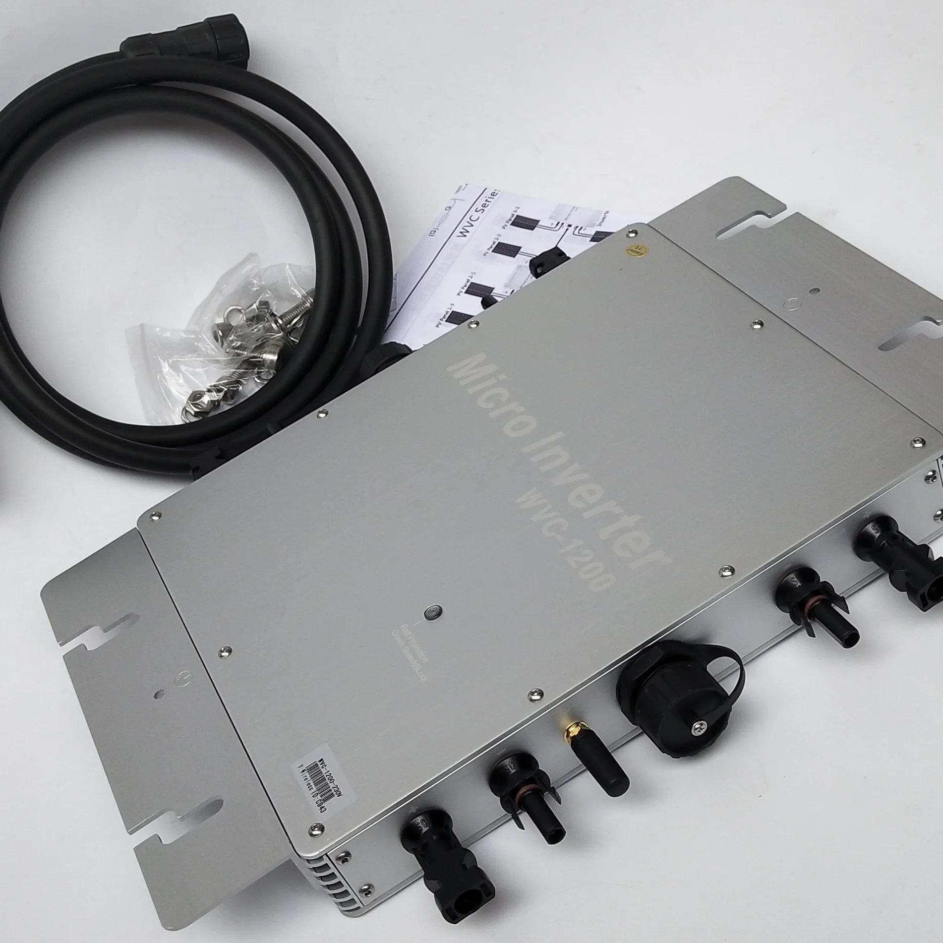 

Wifi Version WVC1200 solar On grid Inverter 1200W Waterproof MPPT Micro Grid Tie inverter Input 22~50vdc Output AC220V.110V