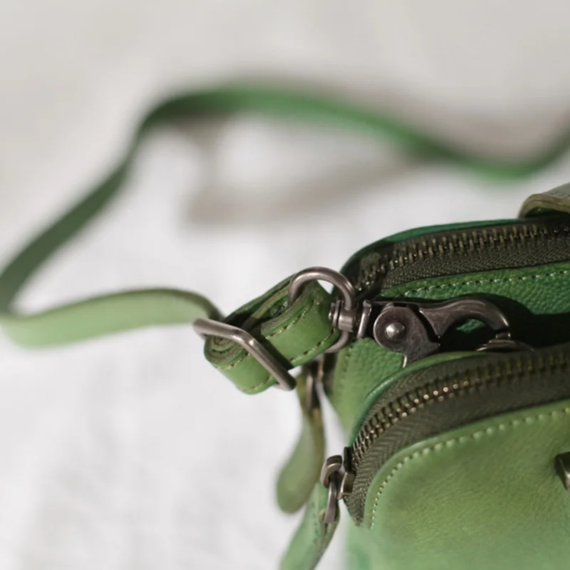 AETOO Handmade leather small square bag, multi-layer fashion retro head cowhide female bag, female soft skin summer oblique bag