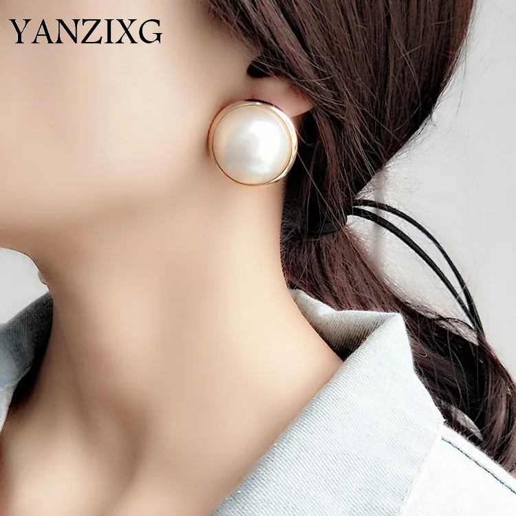 

Wkoud Jewelry / 2019 New Fashion Large Round Button With Imitation Pearl Stud Earrings Women's Accessories Z272