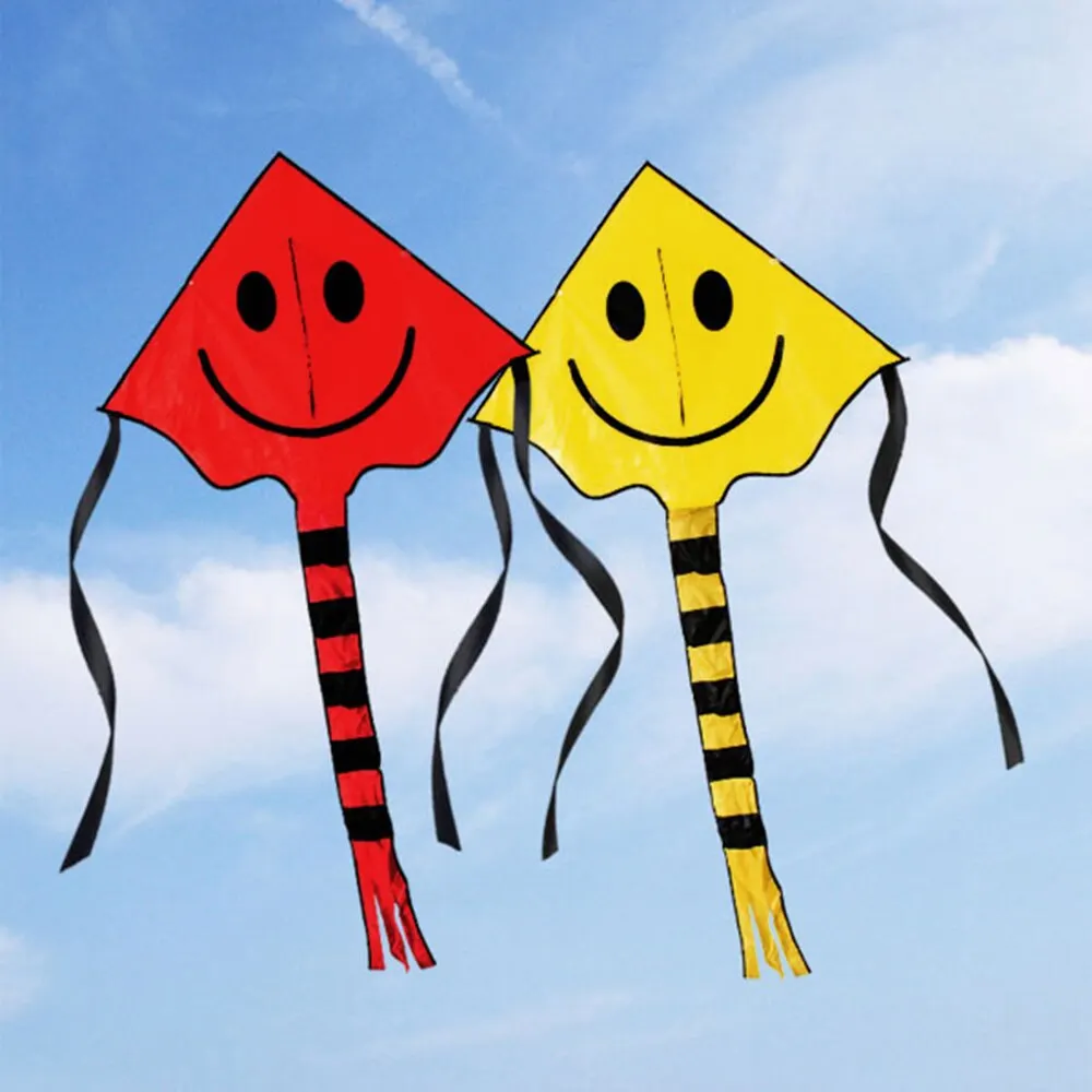 New 60 * 80cm Smiley Kite Cute Smiling Face Kite Long Tail Nylon Outdoor Kites Flying Toys for Kids with Handle Line flying toy