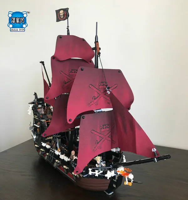 

1151Pcs Queen Anne's Revenge Mini Building Blocks Bricks Set Sale Pirates of The Caribbean Blackbeard Figures Lepins Kids Toys