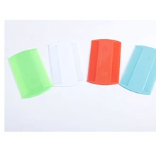 2 шт. та же собака Блоха Расческа Щетка для волос двухсторонняя пластиковая щетка для ухода и чистки инструмент Щетки для собак кошек расчески