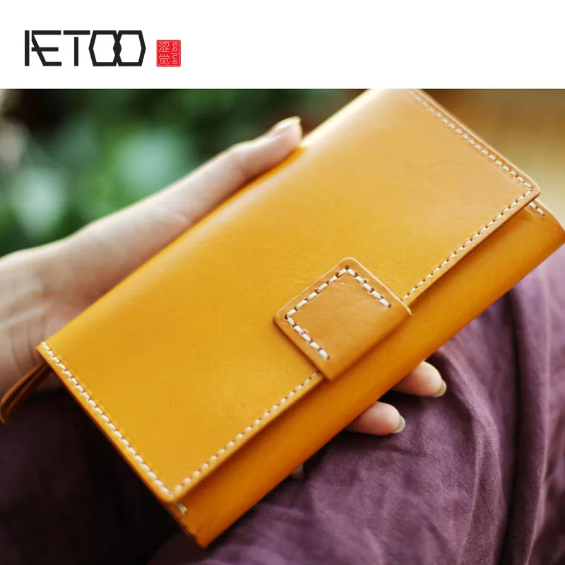 AETOO Large capacity new female leather tanning leather handmade vintage original design zipper hand Vintage wallet