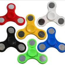 Мини Творческий пластмасс EDC три угла забавные клапанами ручной spiner Сталь подшипник для СДВГ беспокойство стресс детская игрушка tl226