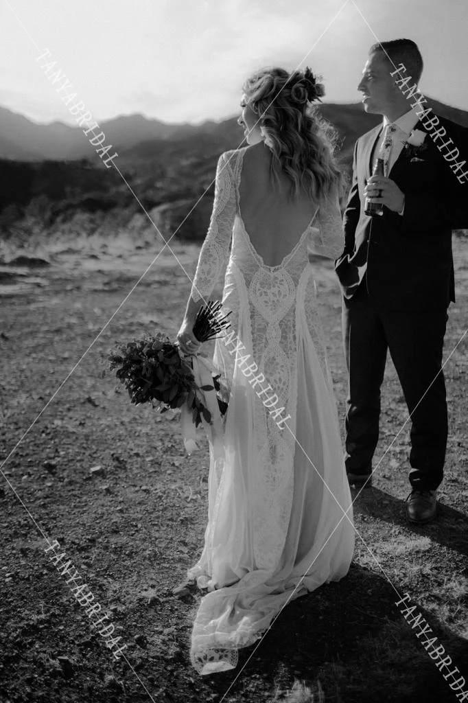 AlexaMikey-Wedding-341-682x1024