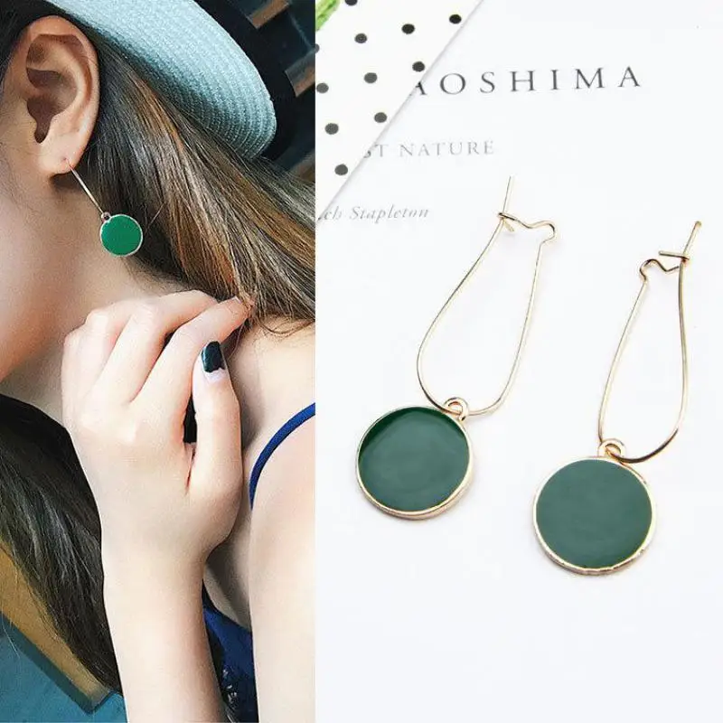 

Selling Simple Green Circle Small Fresh Girl Earrings Female Personality Wild Short Earrings Vintage Earrings For Women Brincos